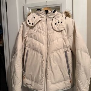 Columbia Titanium Women's Jacket in Cream